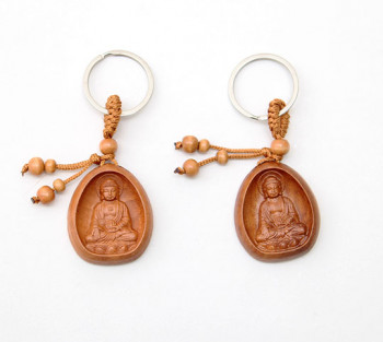 2 Chaveiros de Madeira Amitabha - 10cm